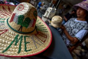 venta-sombreros-artesanias-patrias-dismnuido_0_0_1200_747